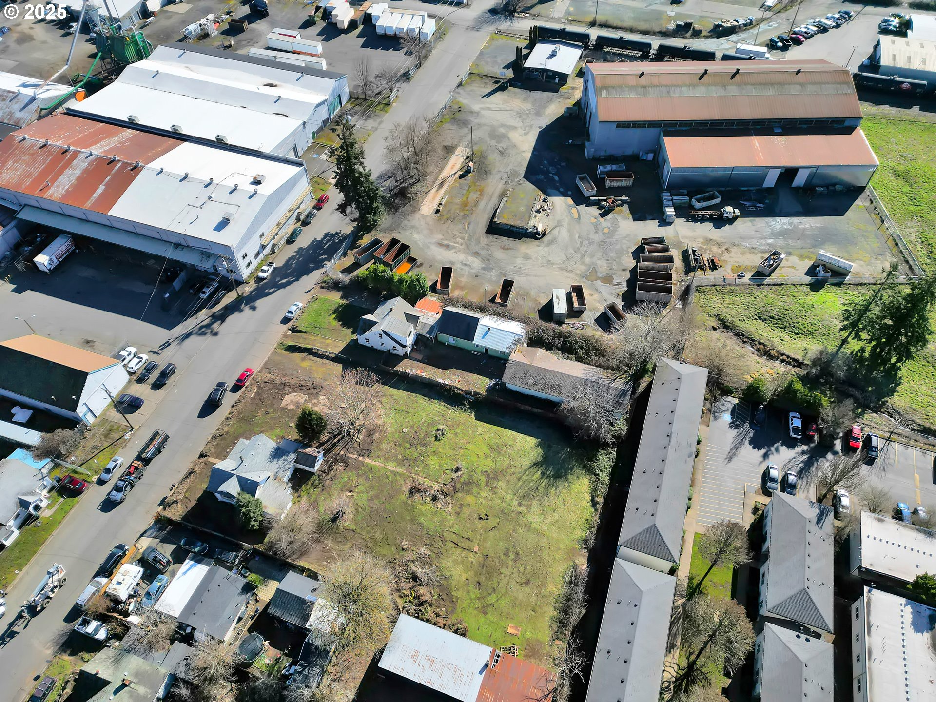 168 North Cleveland Street Eugene, OR 97402 - Photo 33 of 40 an aerial view of a residential houses with outdoor space