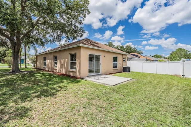 $335,000 | 11022 Connacht Way, Tampa, FL 33610