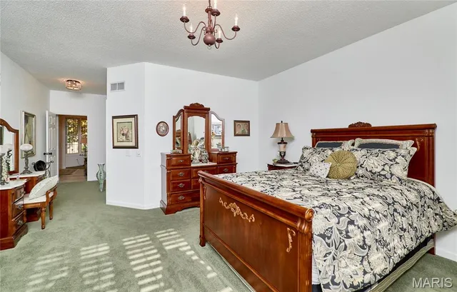 $569,995 | 328 Seahawk Drive, Lake St. Louis, MO 63367