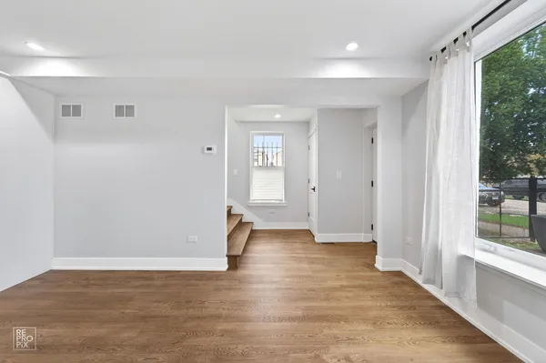 $437,900 | 3341 West Iowa Street, Chicago, IL 60651