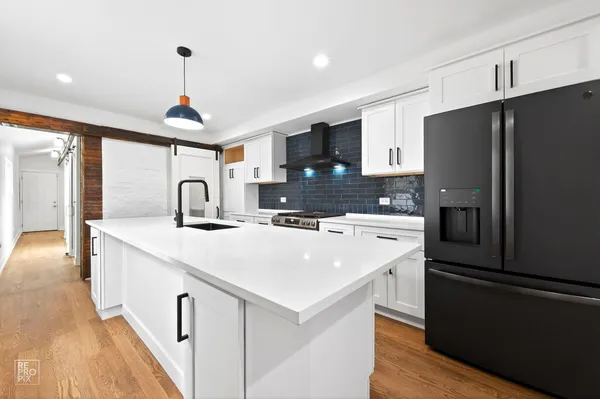 $437,900 | 3341 West Iowa Street, Chicago, IL 60651
