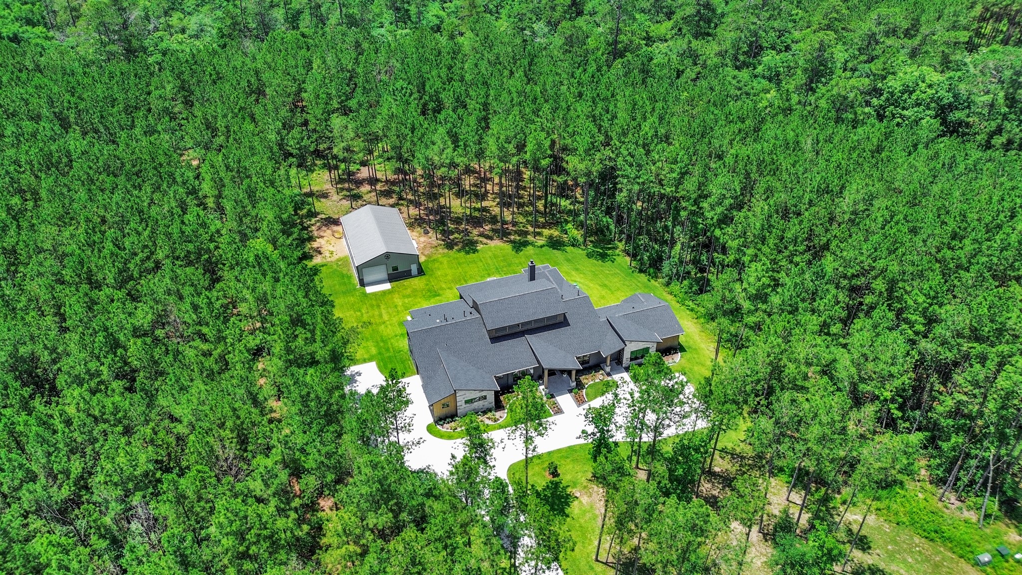 12784 Oak Barrel Road Willis, TX 77378 - Photo 4 of 28