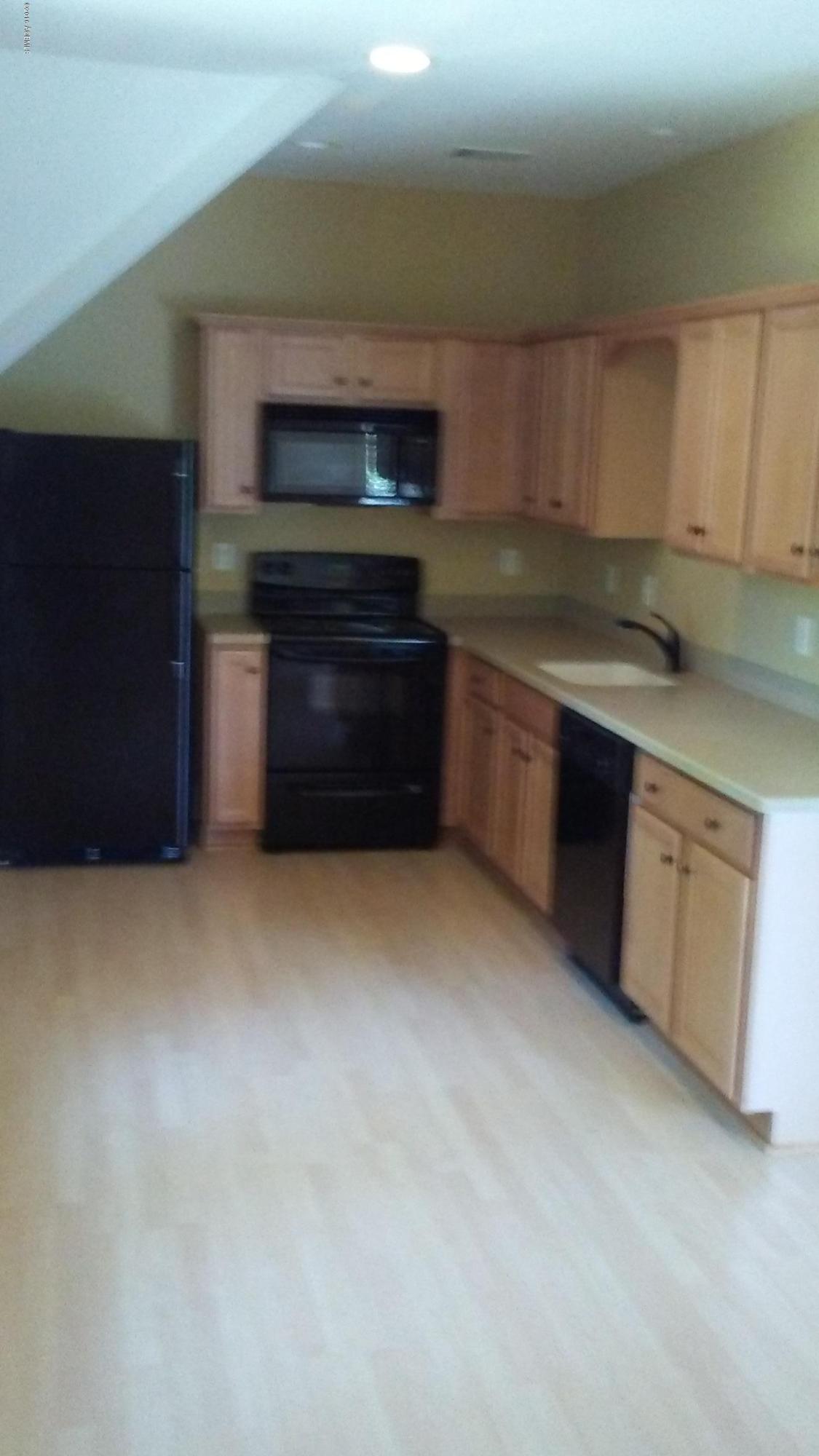 12 State Rd S-7-578 Beaufort, SC 29907 - Photo 27 of 30 Apartment_Kitchen