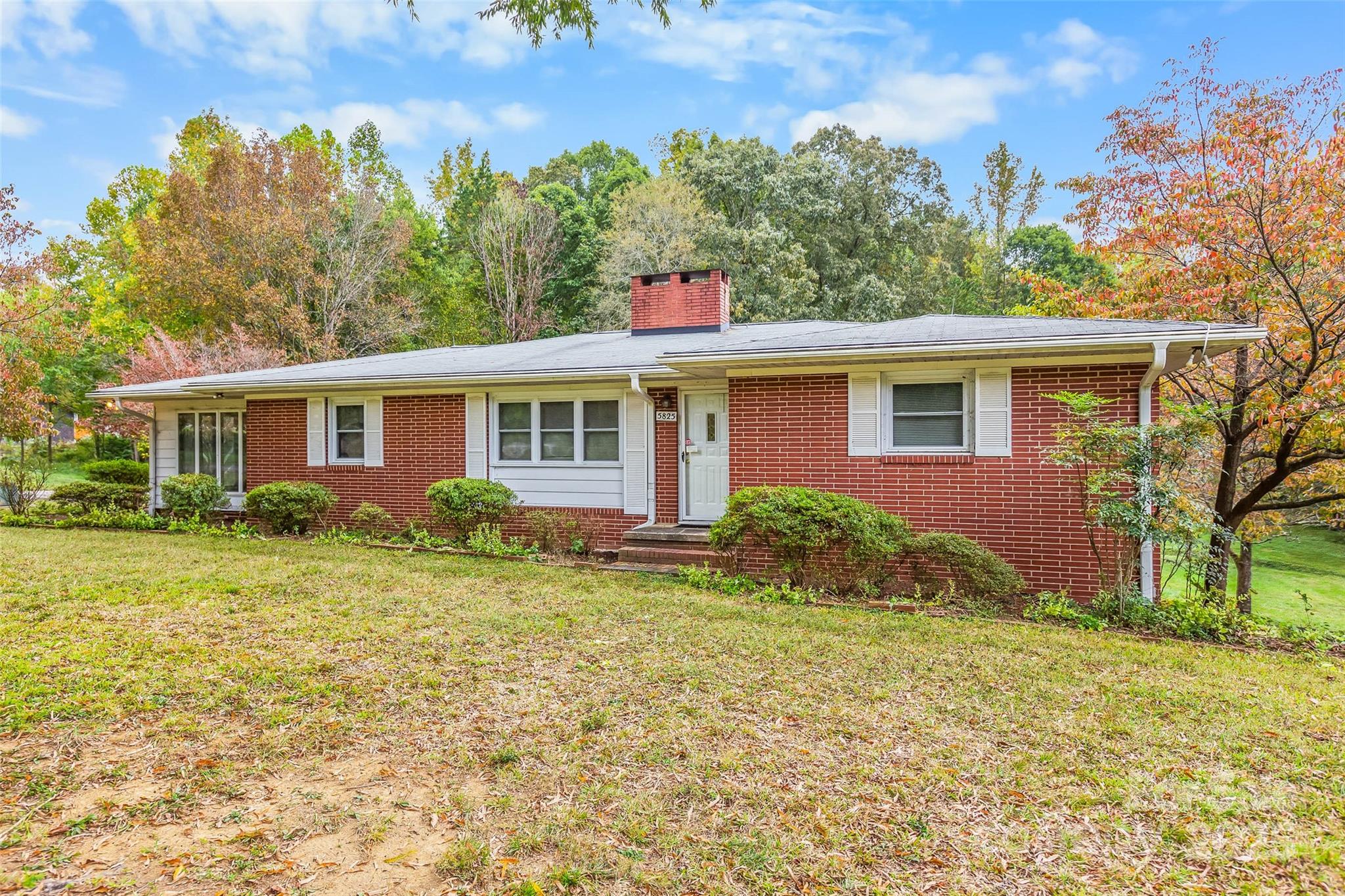 5825 Bringle Ferry Road Salisbury, NC 28146 - Photo 3 of 43 Gallery Image 3