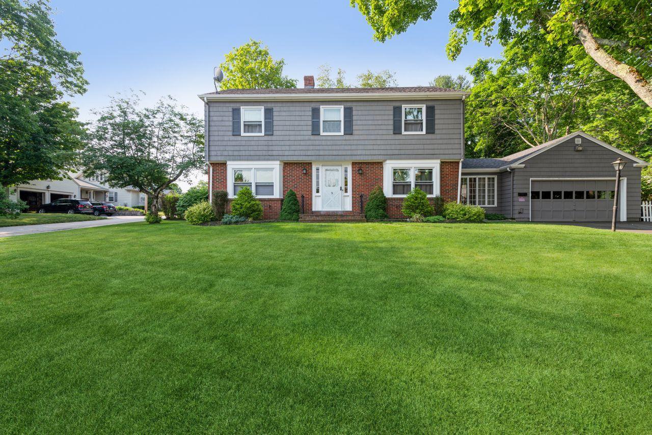 9 Roberts Street Biddeford, ME 04005 - Photo 1 of 35 01_9RobertsSt_2001_HiRes