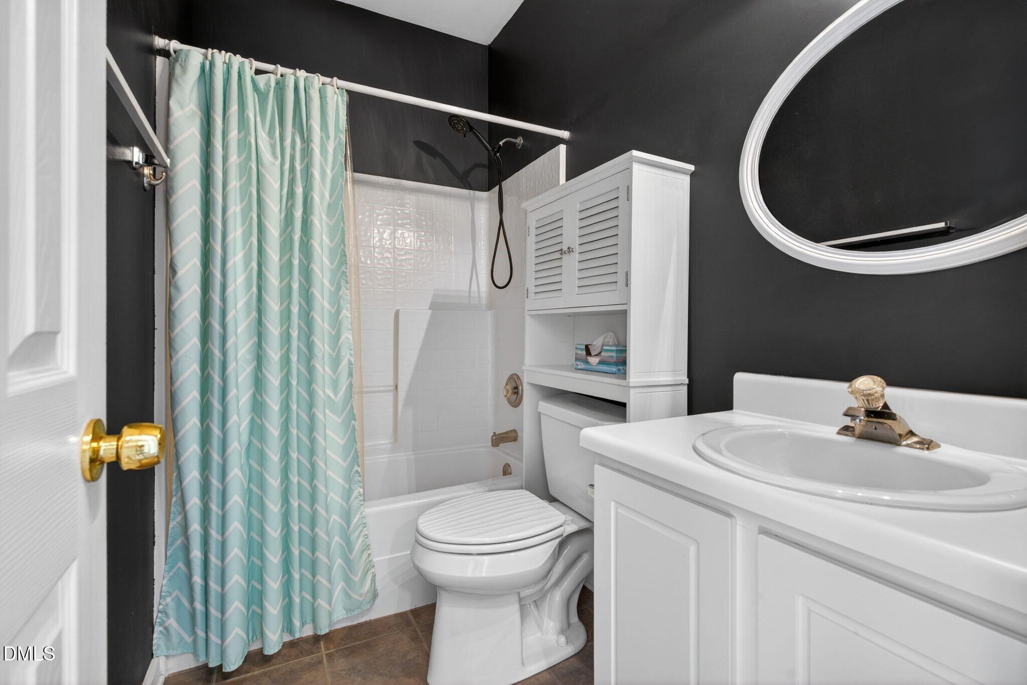 3113 Locust Grove Drive Apex, NC 27539 - Photo 25 of 39 025_54_027bathroom2