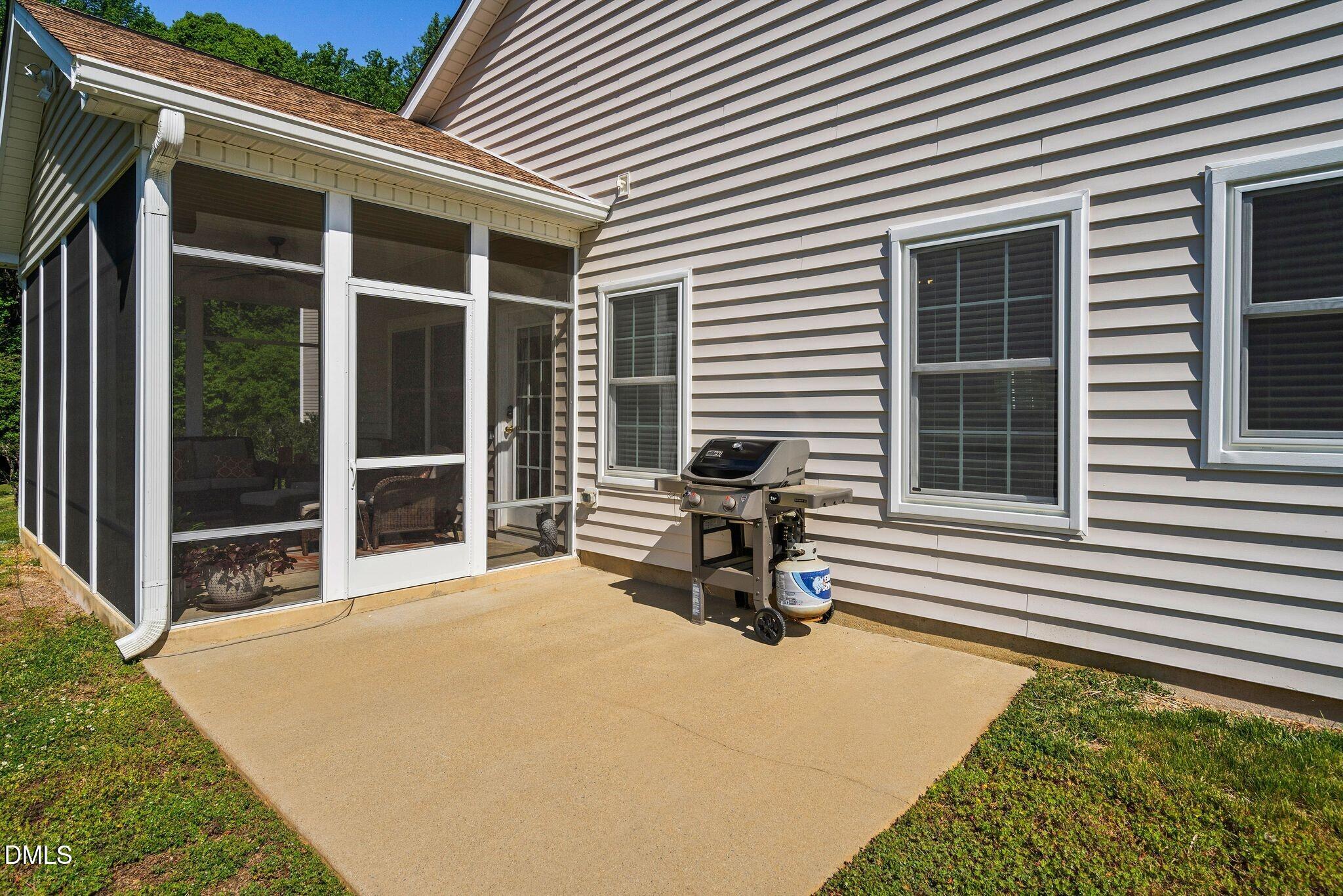 3113 Locust Grove Drive Apex, NC 27539 - Photo 31 of 39 031_23_NJO09812