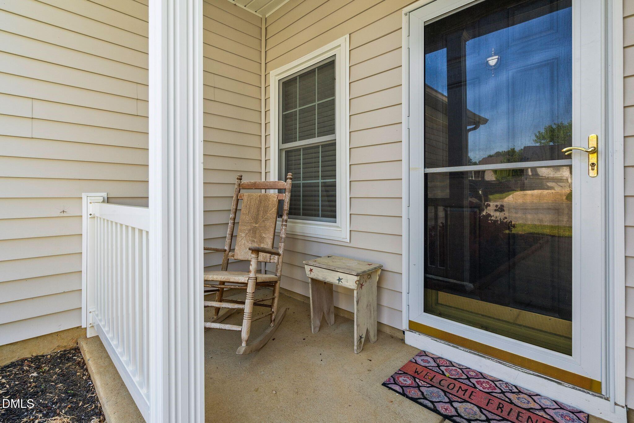 3113 Locust Grove Drive Apex, NC 27539 - Photo 4 of 39 004_9_NJO09819