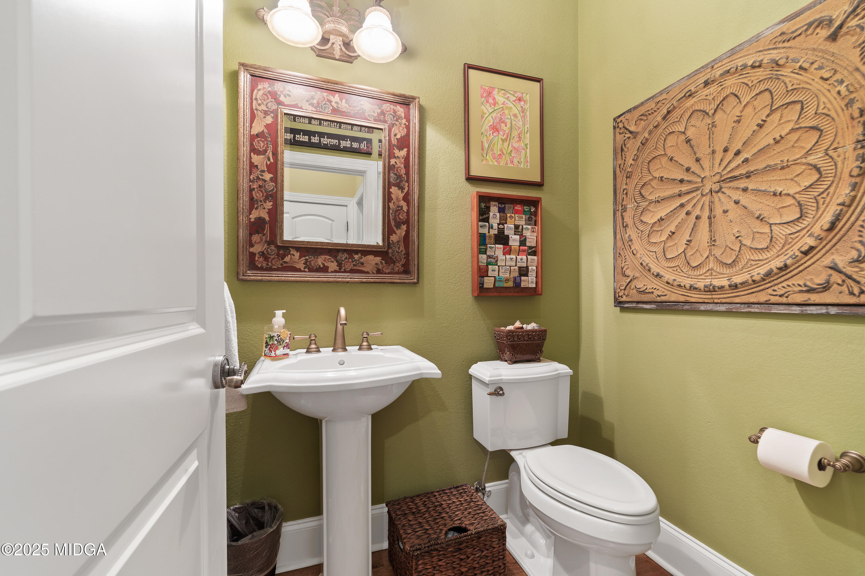 415 Irongate Macon, GA 31220 - Photo 21 of 56 a bathroom with a sink mirror and toilet