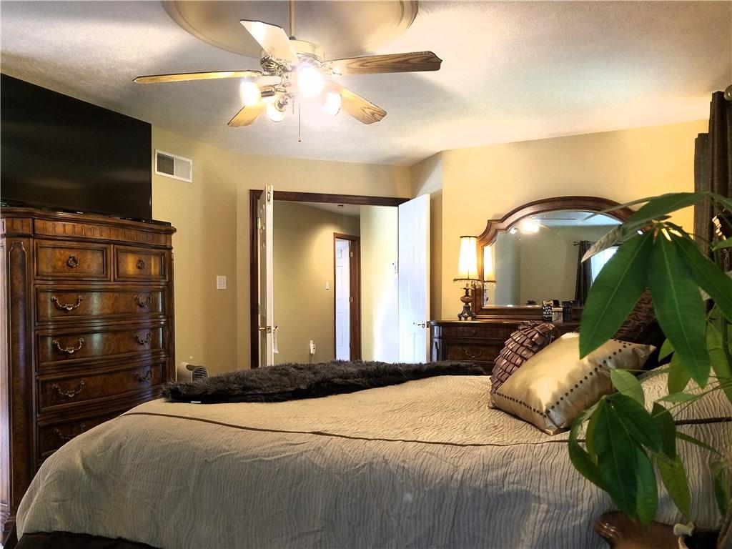 6514 Ten Point Circle Trafford, PA 15085 - Photo 15 of 25 Gallery Image 15