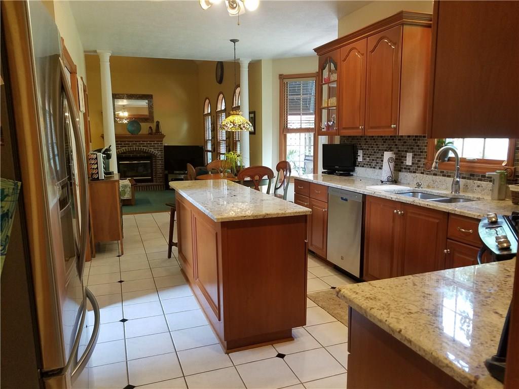 6514 Ten Point Circle Trafford, PA 15085 - Photo 6 of 25 Gallery Image 6