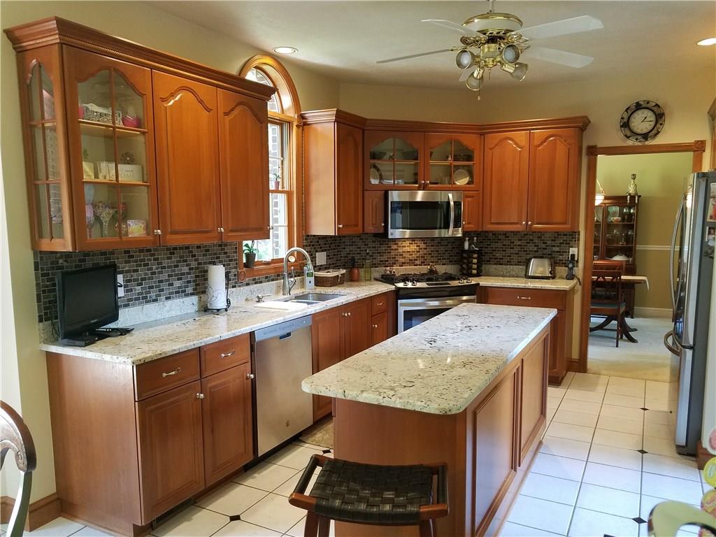 6514 Ten Point Circle Trafford, PA 15085 - Photo 8 of 25 Gallery Image 8