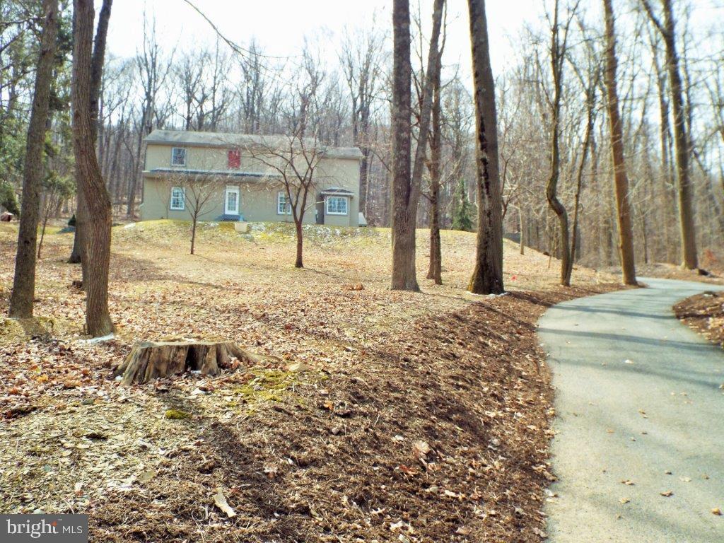189 Cemetery Road Fredericksburg, PA 17026 - Photo 1 of 33 Gallery Image 1