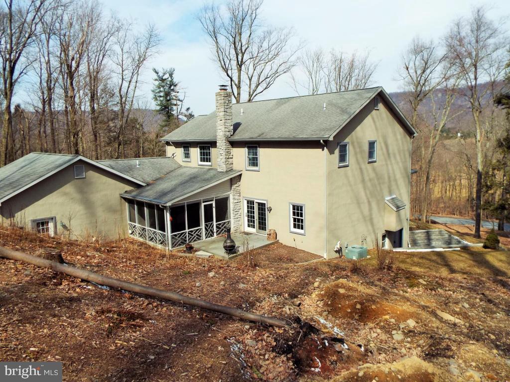 189 Cemetery Road Fredericksburg, PA 17026 - Photo 5 of 33 Gallery Image 5