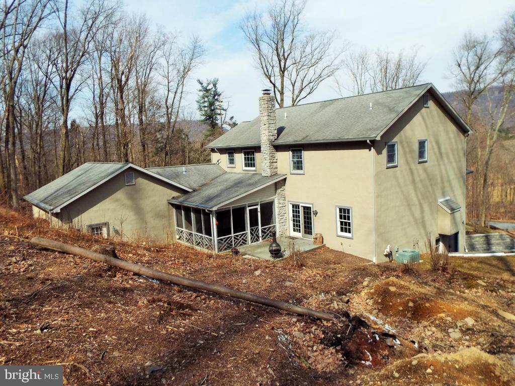 189 Cemetery Road Fredericksburg, PA 17026 - Photo 6 of 33 Gallery Image 6