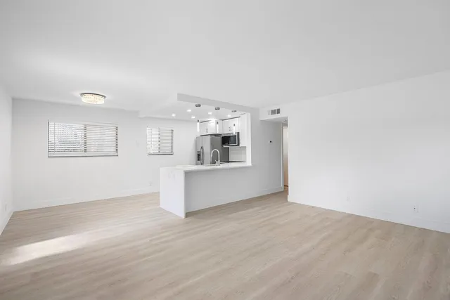 $215,000 | 15036 Ashland Lane, Unit 43, Delray Beach, FL 33484