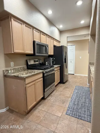 $365,000 | 7401 West Arrowhead Clubhouse Drive, Unit 1025, Glendale, AZ 85308