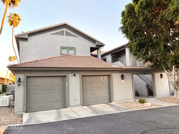$348,500 | 7401 West Arrowhead Clubhouse Drive, Unit 1025, Glendale, AZ 85308