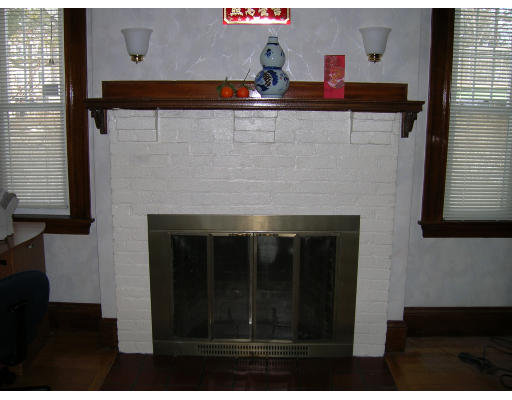 4 Margaret Road Newton, MA 02461 - Photo 4 of 10 a view of a fireplace
