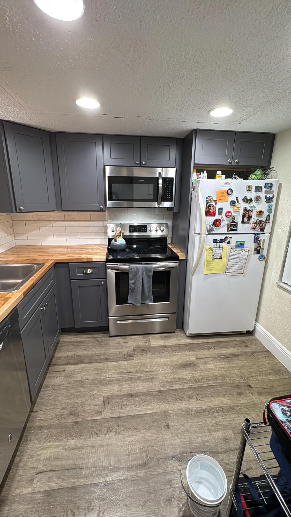 9374 Southwest 3rd Street, Unit 701 Boca Raton, FL 33428 - Photo 3 of 18 21a99aba-eedb-4c57-8b09-298fe3c432c7