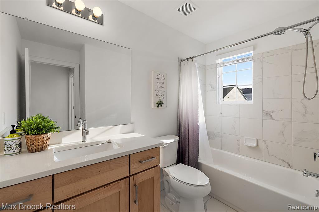4260 Kent Road Royal Oak, MI 48073 - Photo 33 of 54 Gallery Image 33