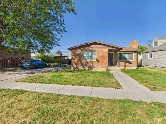 $330,900 | 1534 Oriental Avenue, Burley, ID 83318