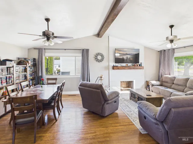 $330,900 | 1534 Oriental Avenue, Burley, ID 83318