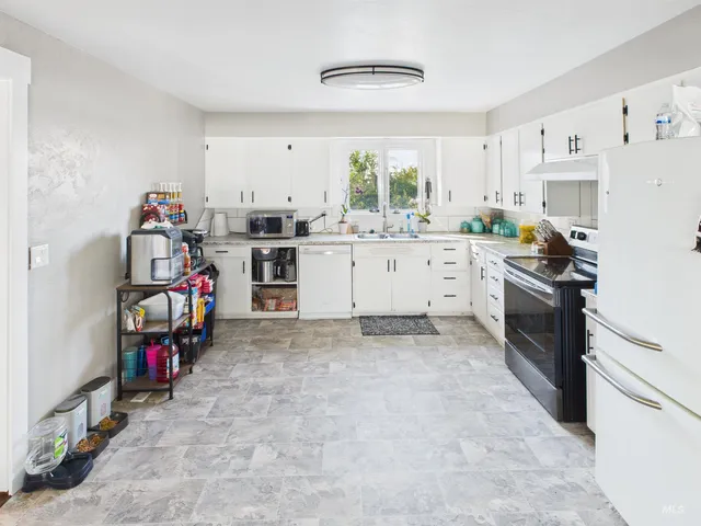 $330,900 | 1534 Oriental Avenue, Burley, ID 83318