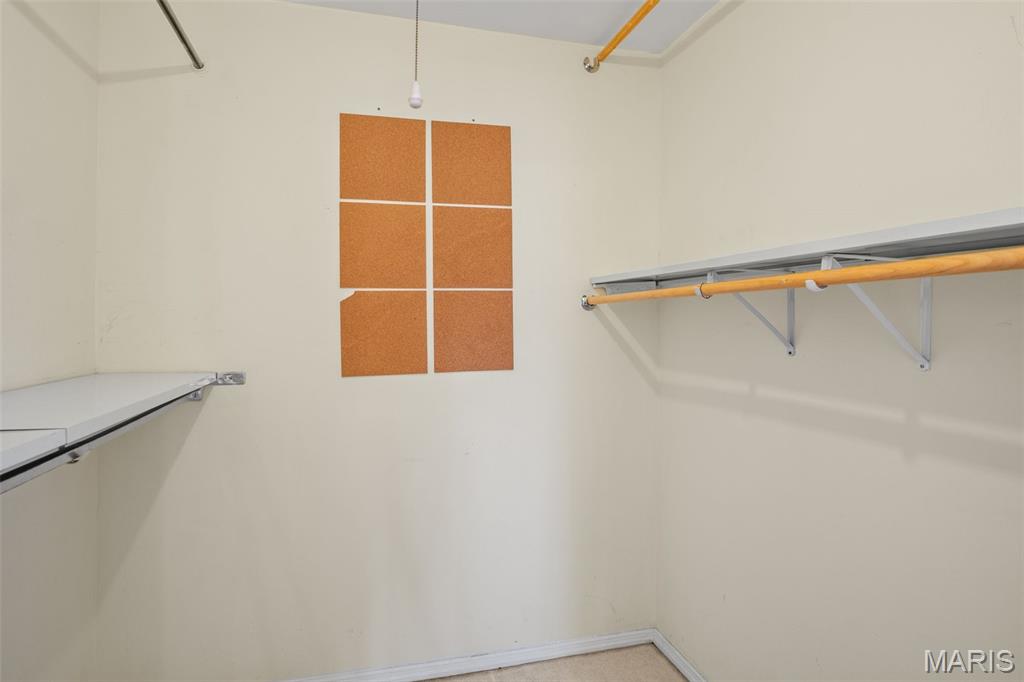 1243 Still House Creek Road Chesterfield, MO 63017 - Photo 17 of 39