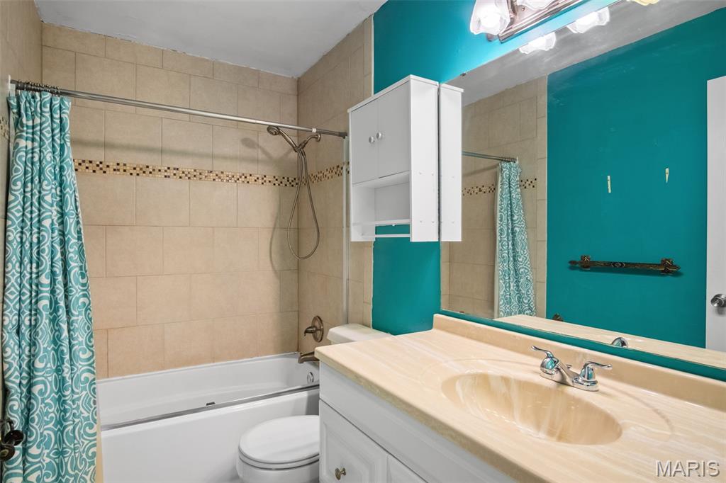 1243 Still House Creek Road Chesterfield, MO 63017 - Photo 22 of 39