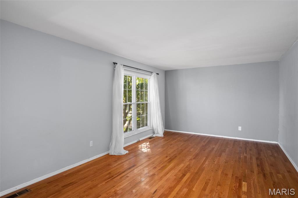 1243 Still House Creek Road Chesterfield, MO 63017 - Photo 5 of 39