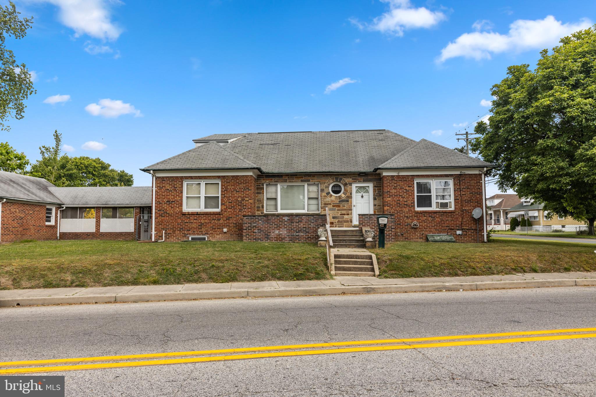 110 Riverside Drive Essex, MD 21221 - Photo 3 of 30