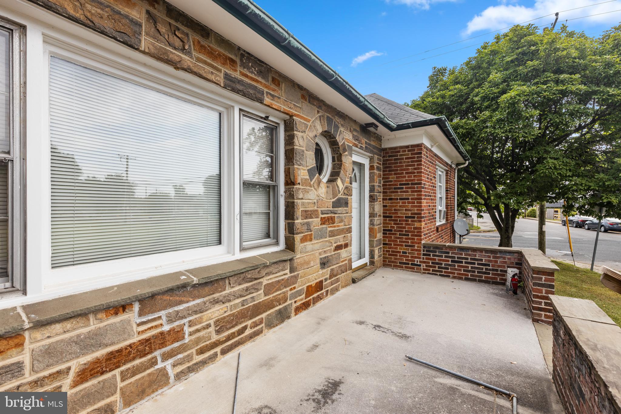 110 Riverside Drive Essex, MD 21221 - Photo 4 of 30