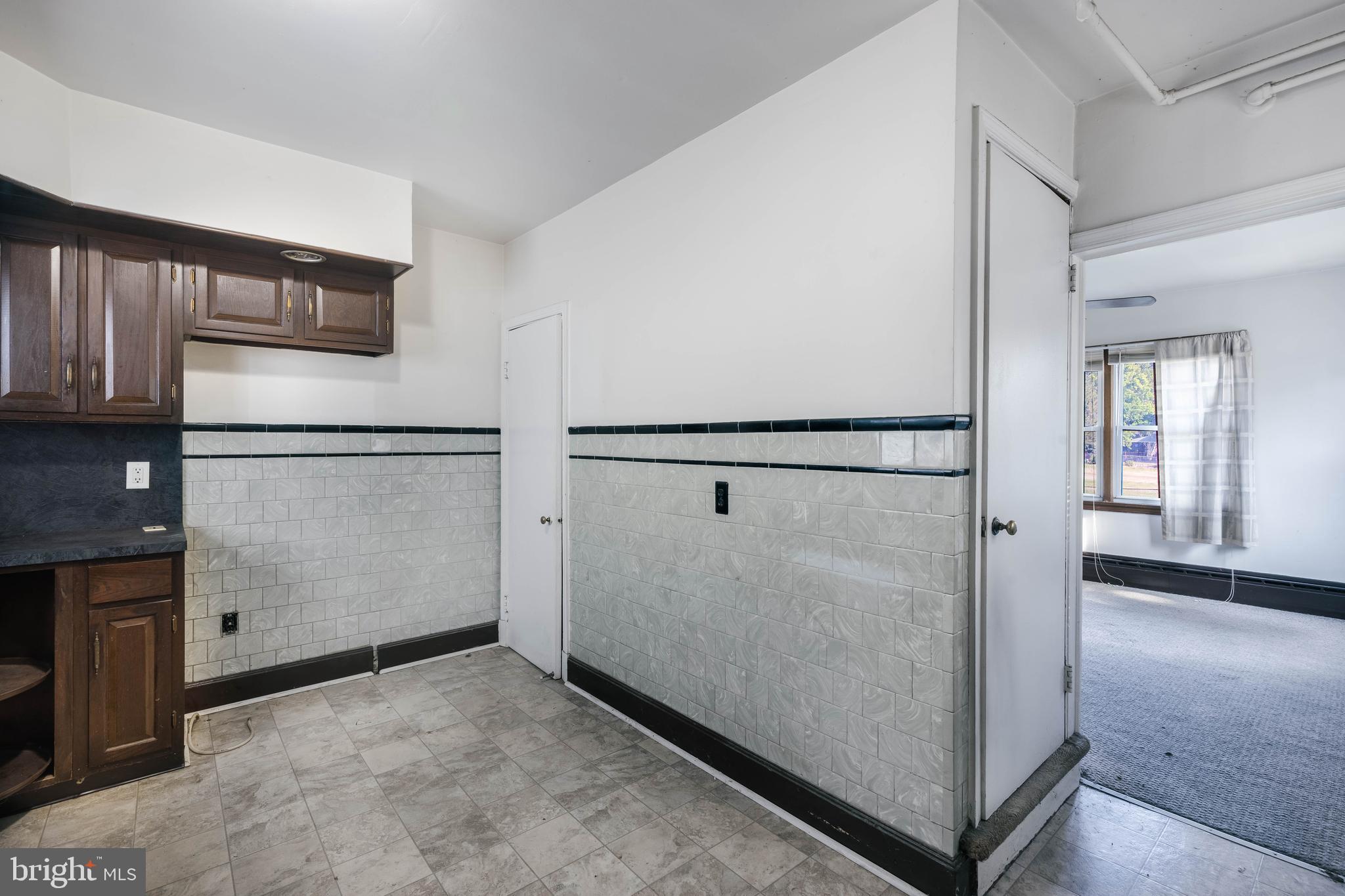 110 Riverside Drive Essex, MD 21221 - Photo 8 of 30