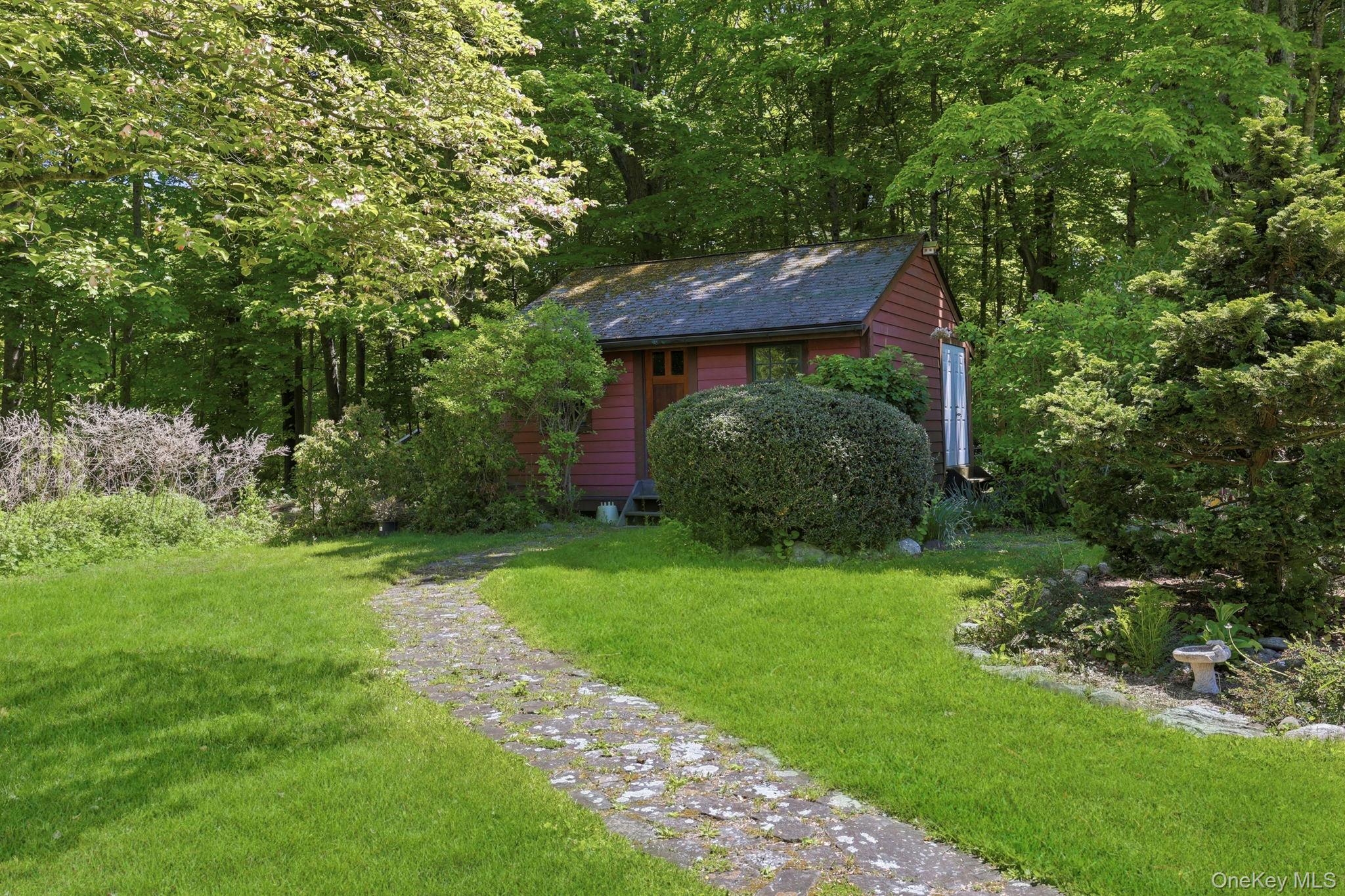 8 Elmer Galloway Road Katonah, NY 10536 - Photo 44 of 49