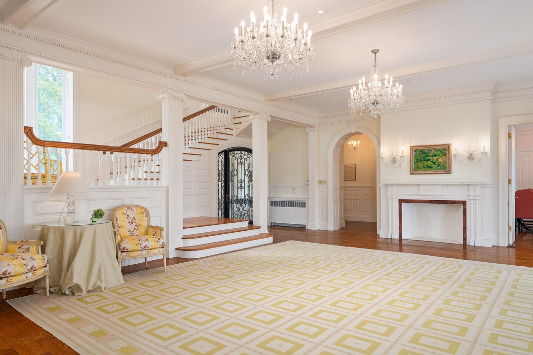 36 Beacon Hill Road Newport, RI 02840 - Photo 5 of 24 Gallery Image 5