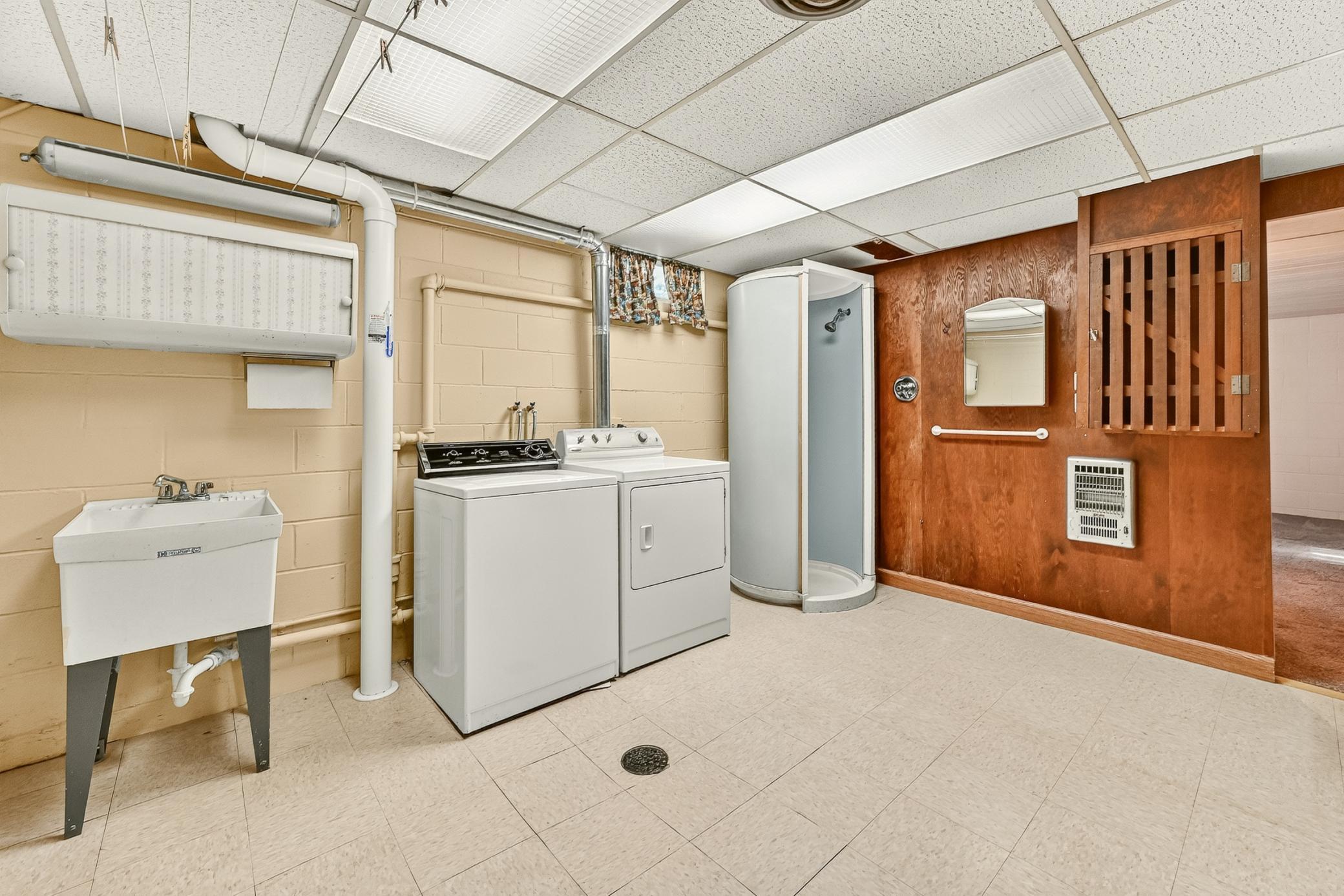 1230 4th Street Northwest Rochester, MN 55901 - Photo 25 of 36