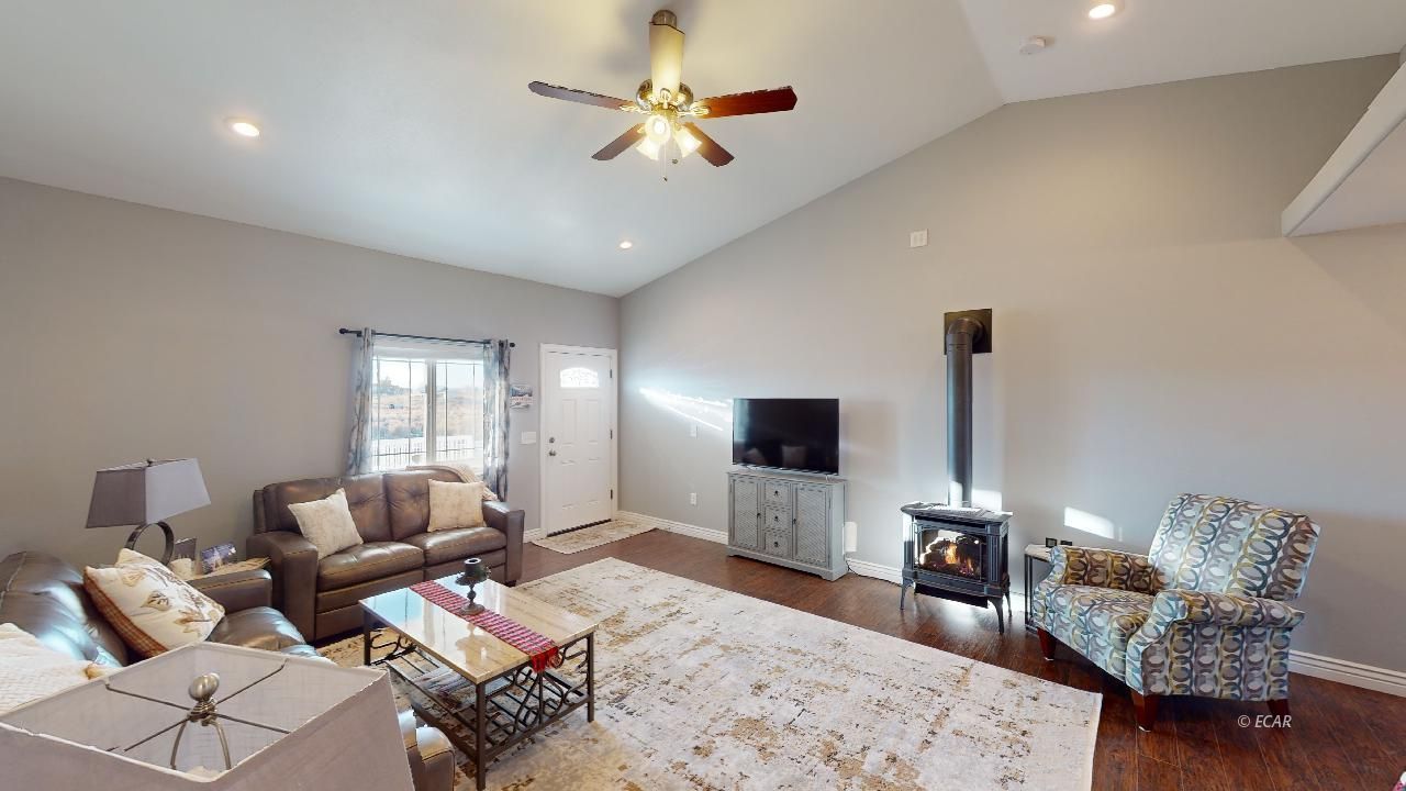 434 Spring Creek Parkway Spring Creek, NV 89815 - Photo 4 of 44 Gallery Image 4
