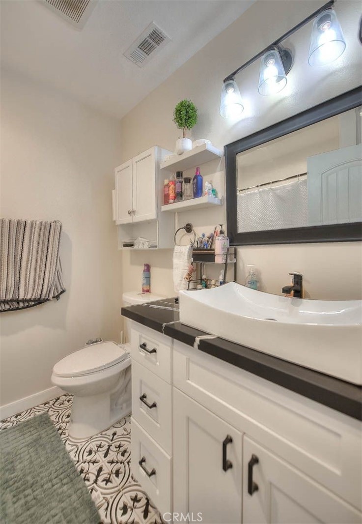 2803 Ladera Road San Bernardino, CA 92405 - Photo 37 of 60