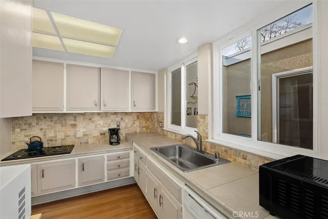 $3,000 | 420 Avenida Castilla, Unit B, Laguna Woods, CA 92637