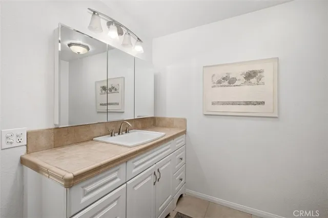 $3,000 | 420 Avenida Castilla, Unit B, Laguna Woods, CA 92637