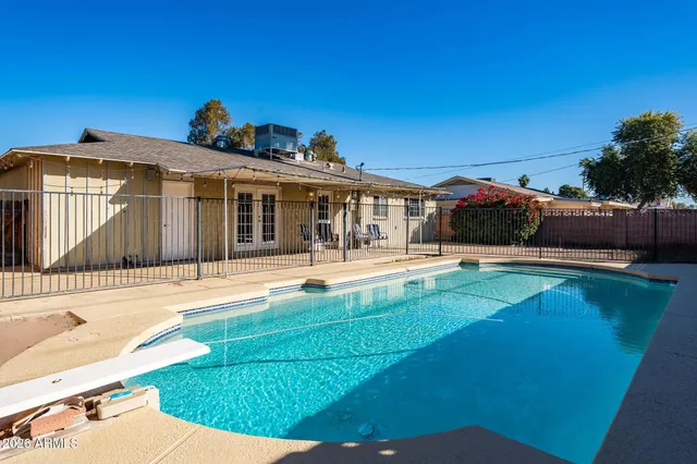 $2,495 | 8303 East Glenrosa Avenue, Scottsdale, AZ 85251