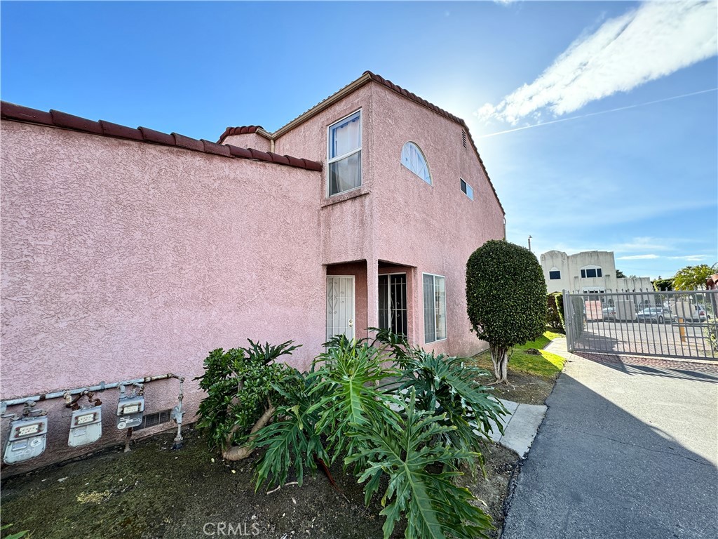 199 Racquet Club Drive Compton, CA 90220 - Photo 1 of 1 Gallery Image 1