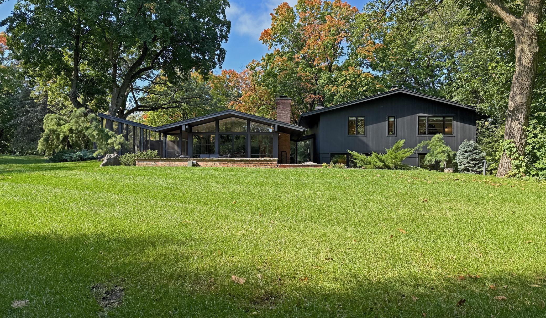 20025 Manor Road Shorewood, MN 55331 - Photo 13 of 61