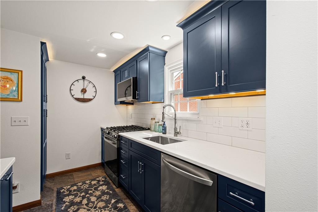 512 Highview Road Pittsburgh, PA 15234 - Photo 20 of 48