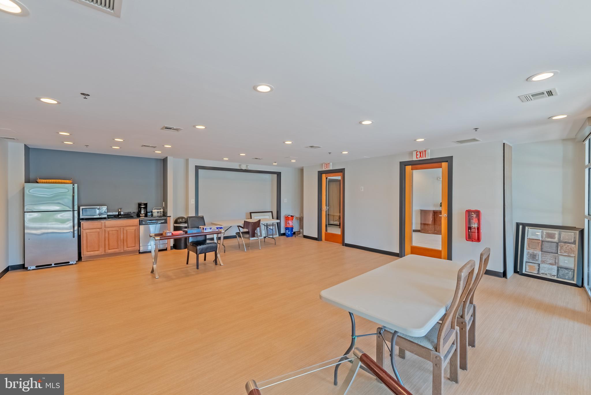 181 East Reed Avenue, Unit 412 Alexandria, VA 22305 - Photo 26 of 29