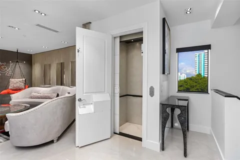 $3,599,999 | 3021 Riomar Street, Fort Lauderdale, FL 33304