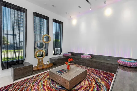 $3,599,999 | 3021 Riomar Street, Fort Lauderdale, FL 33304