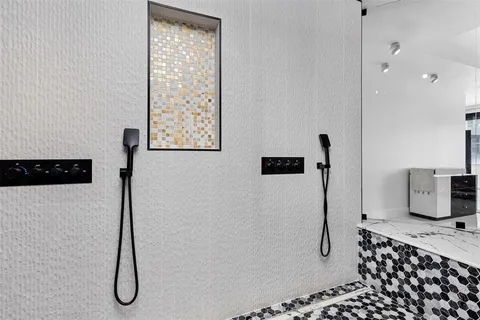 $3,599,999 | 3021 Riomar Street, Fort Lauderdale, FL 33304