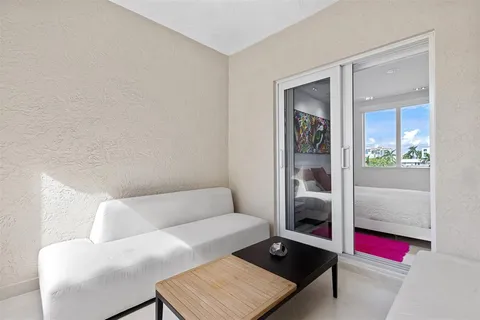 $3,599,999 | 3021 Riomar Street, Fort Lauderdale, FL 33304